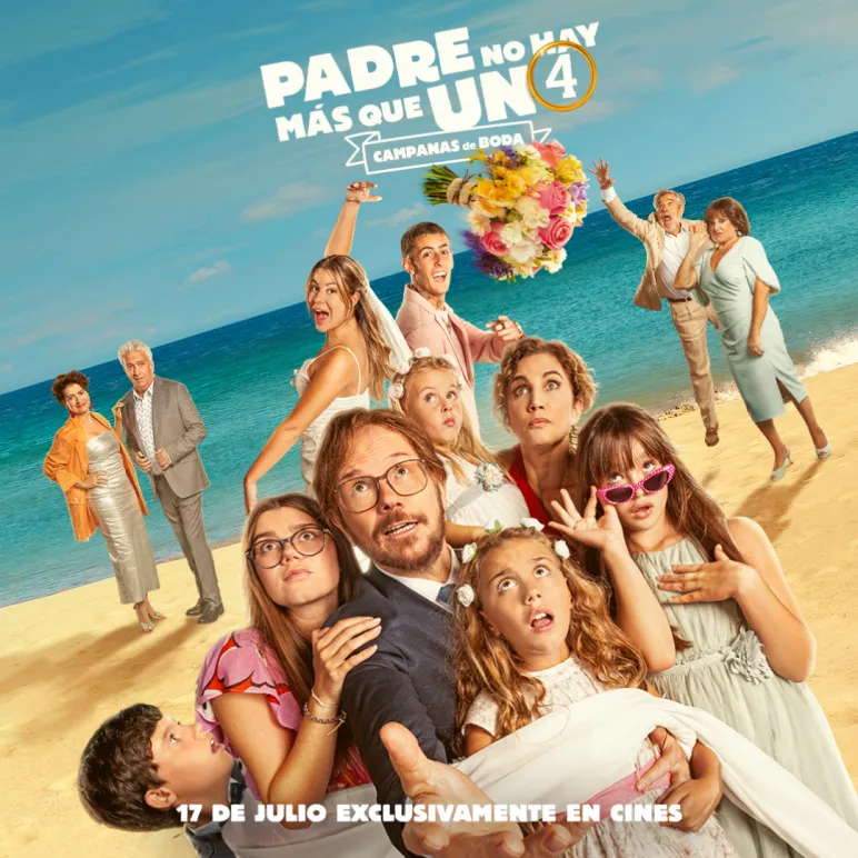 Familia en la Playa jugando